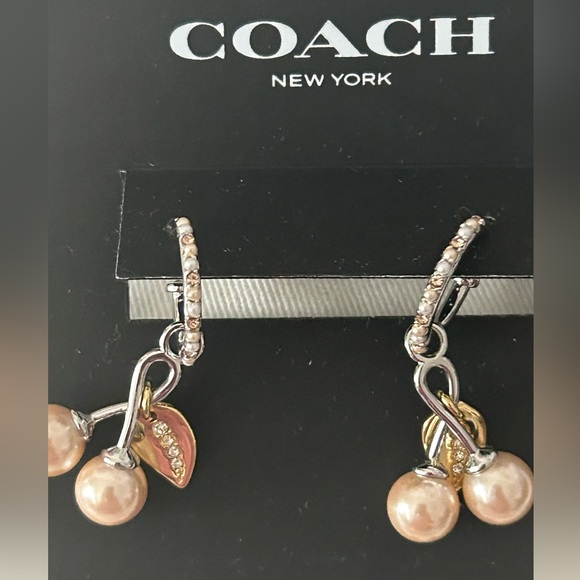 Viral Coach Cherry pearl pave hoop earrings - Picture 3 of 4
